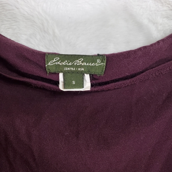 Eddie Bauer burgundy sleeveless tunic top - Picture 2 of 3